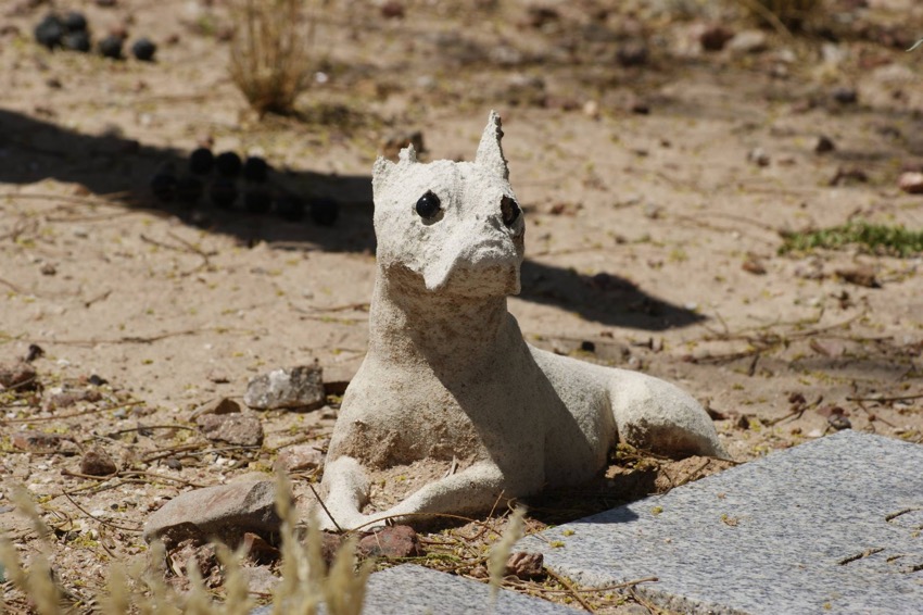 Marker on a desert gravesite